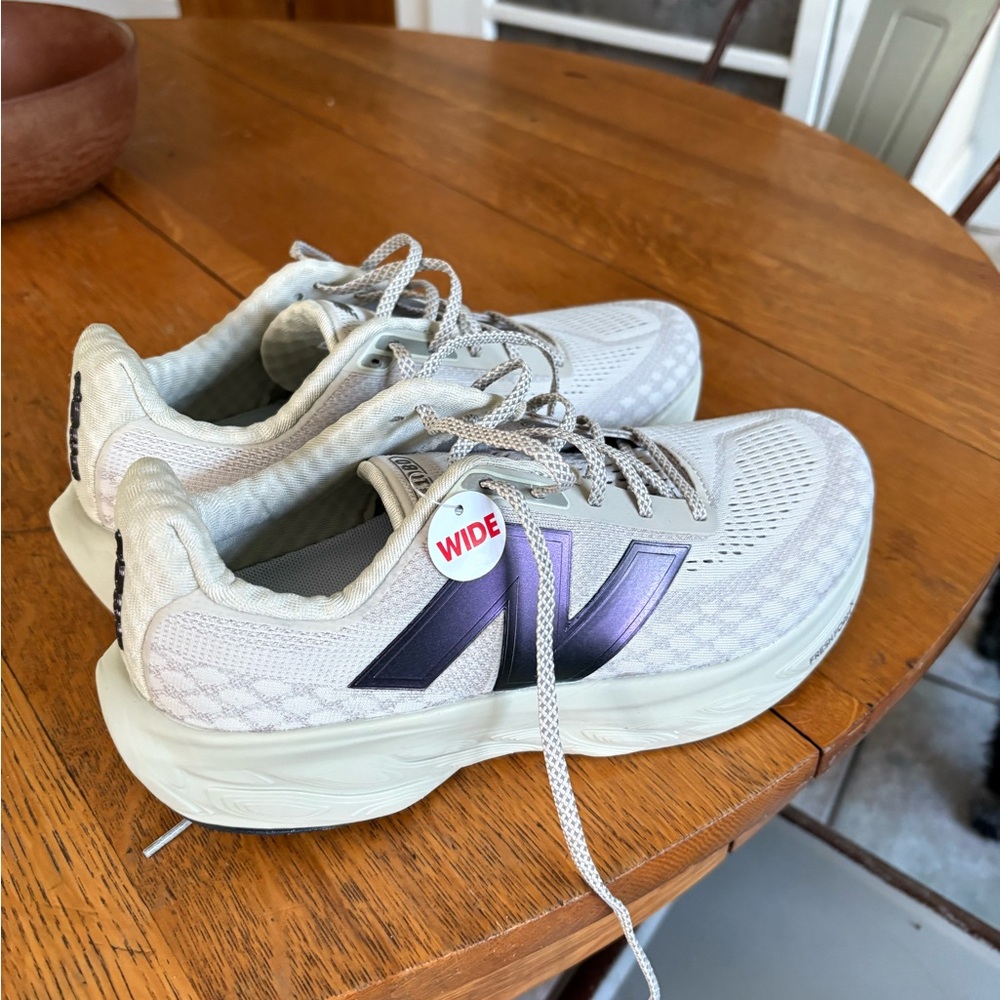 New Balance Fresh foam Women's Sneakers in Cream and Purple